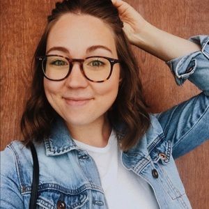 Meet your Posher, Laurel